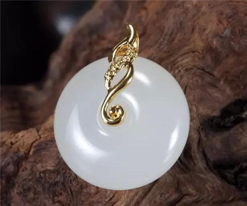 翡翠挂件证书编号何为“玉化”，玉化与玉石有什么区别？  第3张