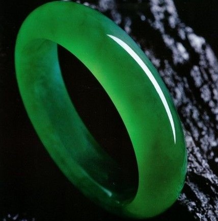 翡翠鉴定鉴定的方法有哪些？什么是翡翠呢？如何判断？   第1张