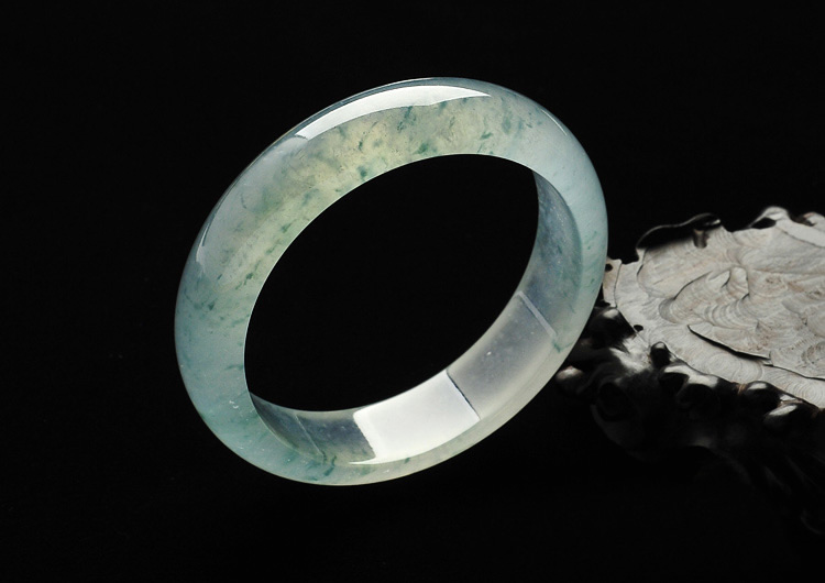 缅甸翡翠为什么便宜？缅甸翡翠怎么挑选比较好   第2张