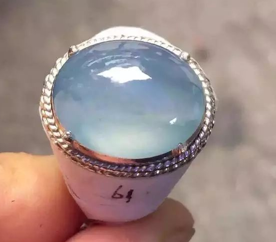 蓝水翡翠会成未来翡翠界的黑马吗？  第6张