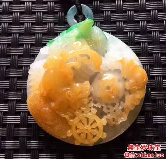 切翡翠原石机翡翠的喻意是啥？造型设计不一样喻意有很大的不一样   第2张