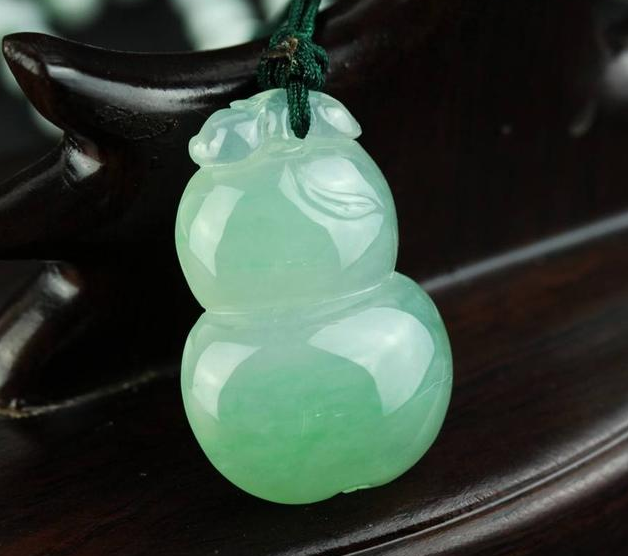 商场的翡翠为啥那么贵？看完这个你们就淡定不起来了  第5张