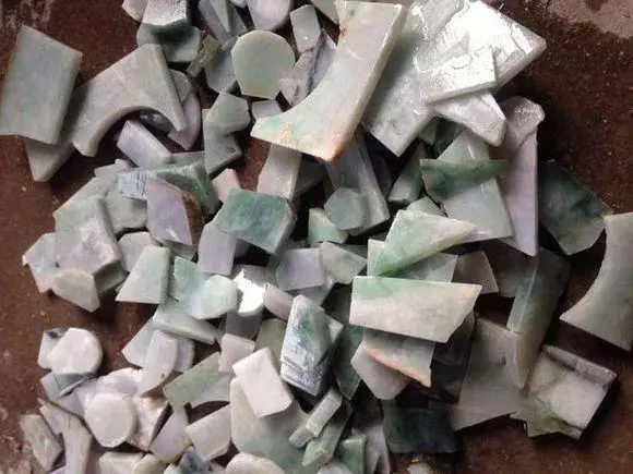 翡翠蛋面这么小，为什么敢叫价几万几十万甚至几百万？  第2张