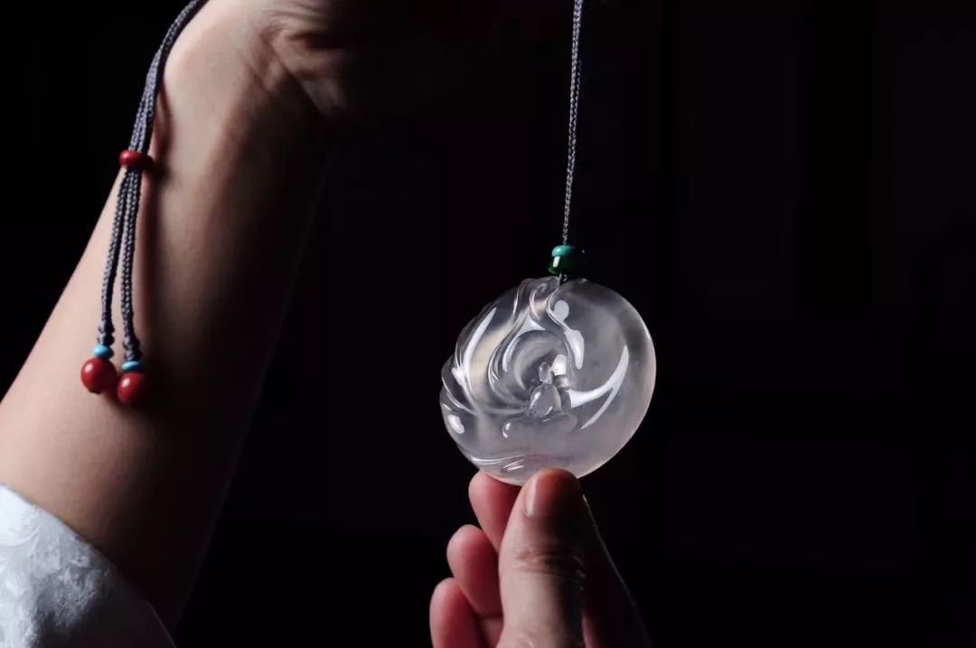 保定市翡翠鉴定翡翠是观望还是入手？2020年翡翠价格走势  第12张