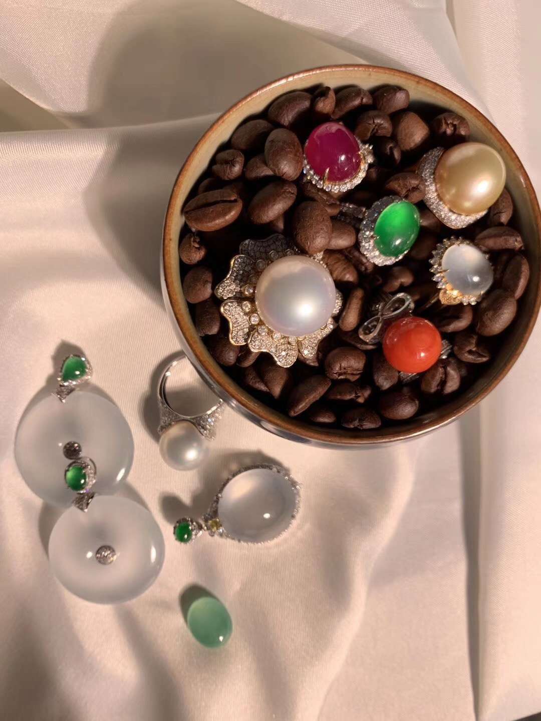 翡翠赌石在未来的翡翠市场中会如何发展？  第4张