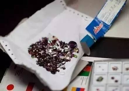 探究：价值数亿的宝石开采过程  第15张