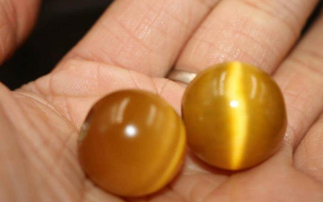 猫眼石价格从几十块到一千万！怎么回事？  第1张