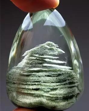 翡翠原石市场批发最具神秘感的水晶——“绿幽灵” 价格分析  第1张