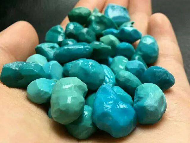 中国翡翠批发哪里出产的绿松石价值最高？  第12张