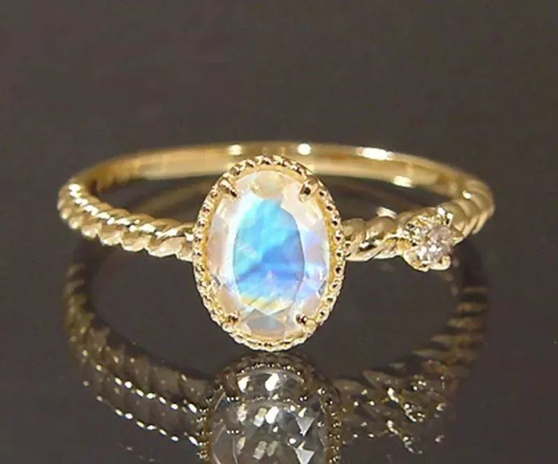 月光石如何选择更保值？  第13张