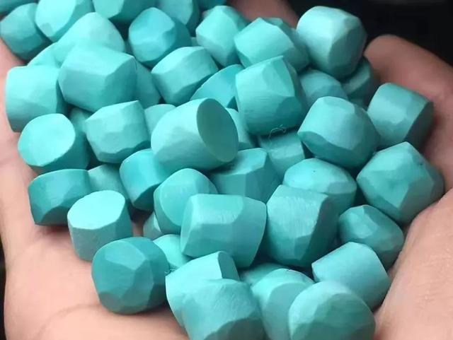 中国翡翠批发哪里出产的绿松石价值最高？  第2张