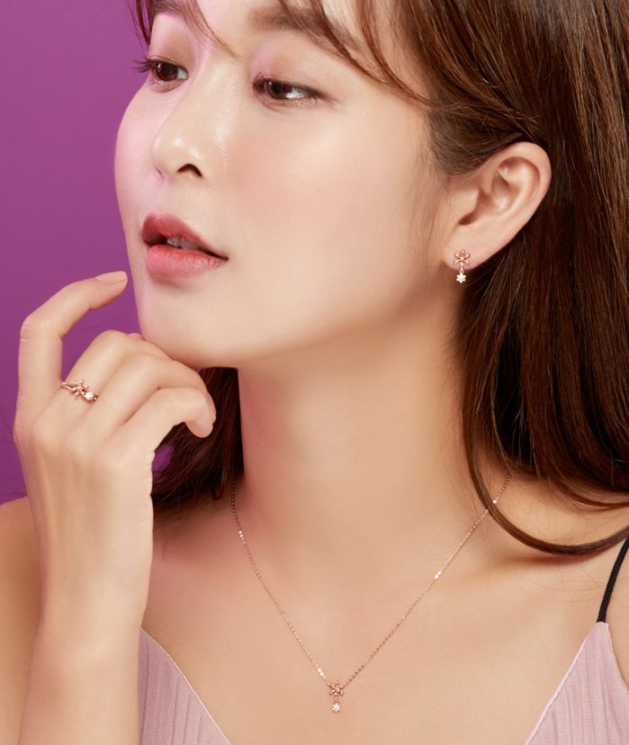 翡翠手镯的鉴定方法我们正处于一个玫瑰金的时代？什么情况？  第7张