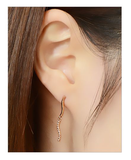 翡翠手镯的鉴定方法我们正处于一个玫瑰金的时代？什么情况？  第4张