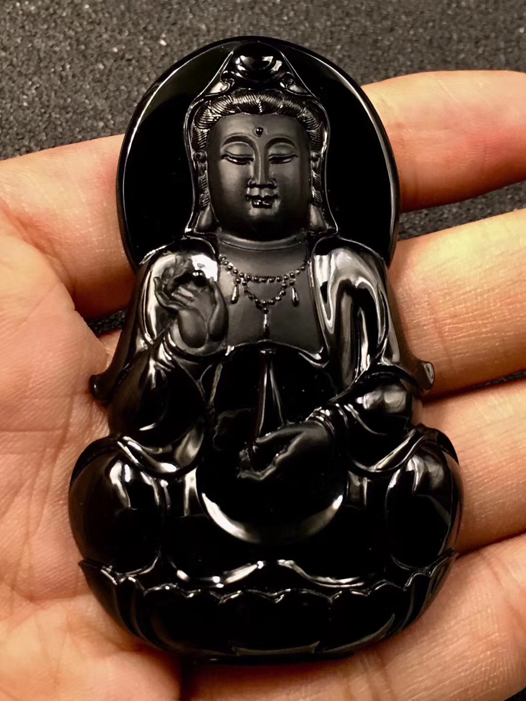 什么样的翡翠升值潜力更大，更具收藏价值呢？  第8张