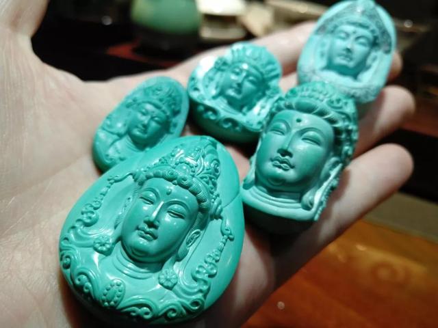 中国翡翠批发哪里出产的绿松石价值最高？  第13张