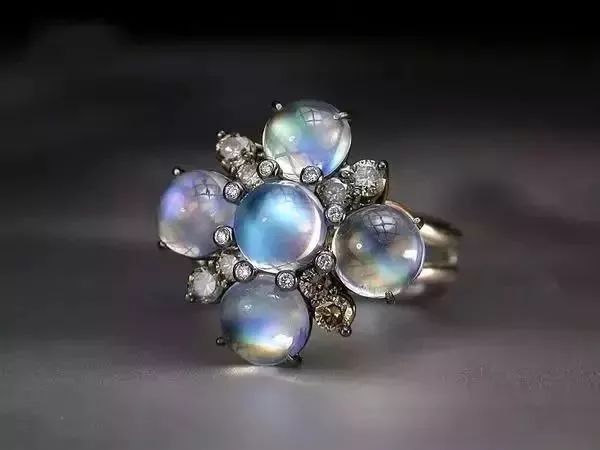 月光石如何选择更保值？  第3张