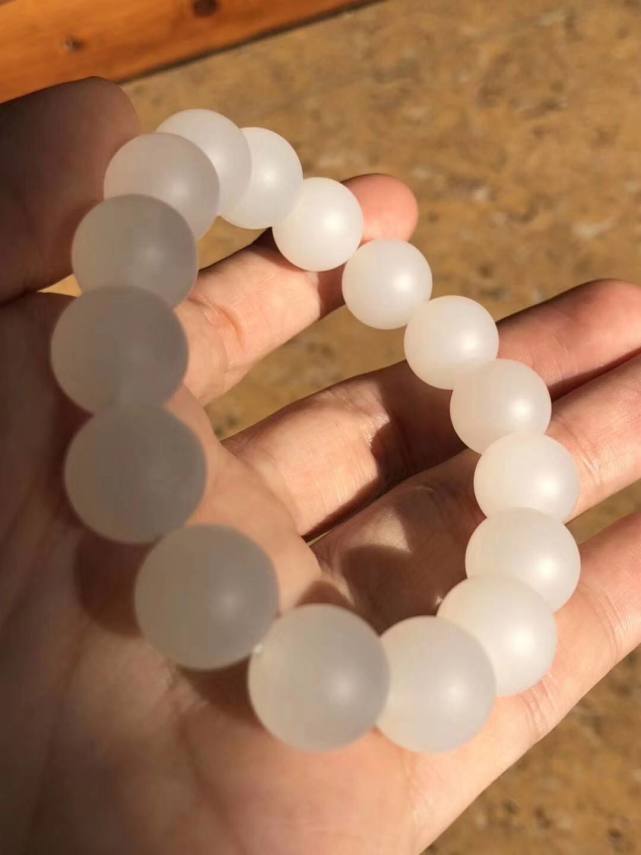 天价翡翠手镯视频砗磲遭遇滑铁卢！怎么回事儿？  第1张