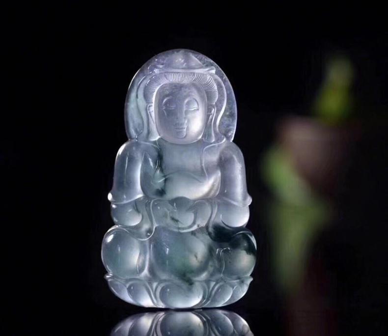 腾冲翡翠手镯价格翡翠的色根指什么？会对价格有影响吗？  第4张