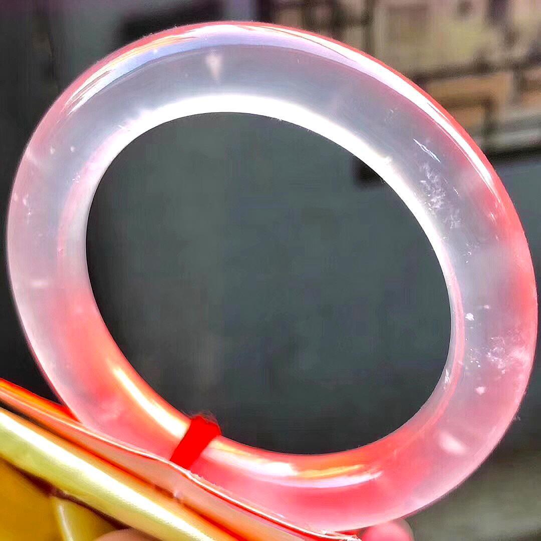 缅甸翡翠价格表现如何，翡翠的价格都是很贵的吗？  第3张