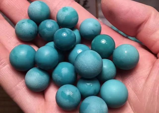 中国翡翠批发哪里出产的绿松石价值最高？  第6张