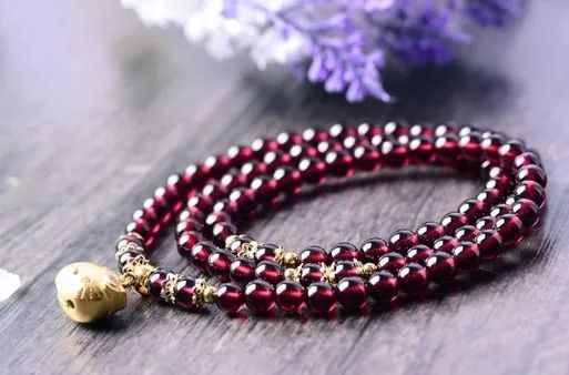 禹氏翡翠紫罗兰玉手镯石榴石手串流言大辟谣...  第1张