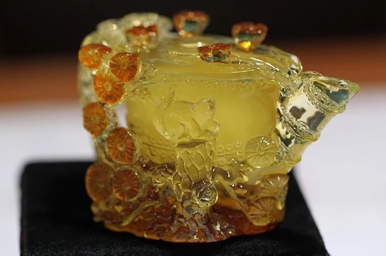 看天然琥珀价格走势，收藏价值如何？  第19张