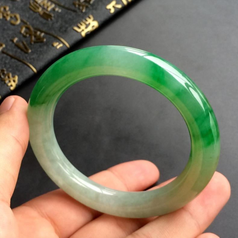 开个翡翠店怎么样什么款式的翡翠，保价升值率高？  第2张