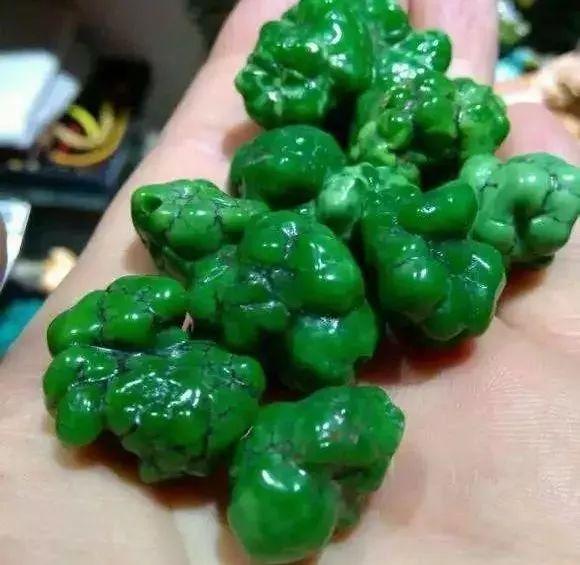 中国翡翠批发哪里出产的绿松石价值最高？  第10张