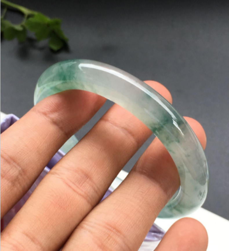 开个翡翠店怎么样什么款式的翡翠，保价升值率高？  第5张