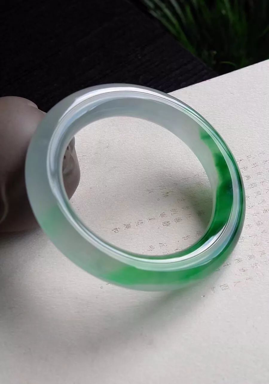 保定市翡翠鉴定翡翠是观望还是入手？2020年翡翠价格走势  第10张