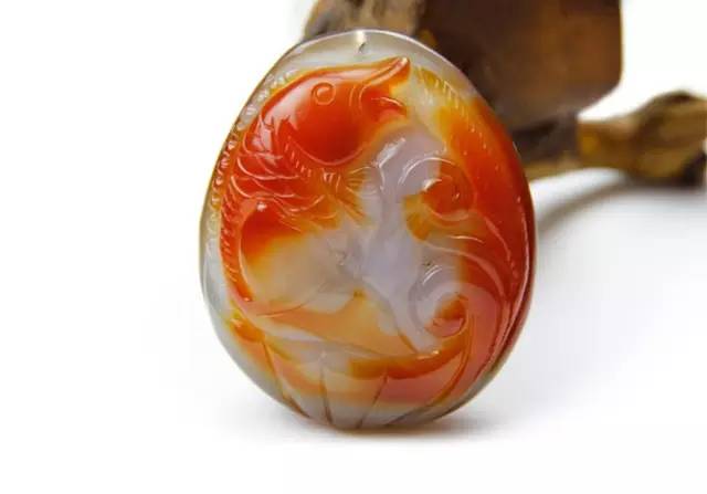 翡翠观音配崖柏挂绳世界各地的玉石，一起看看  第10张