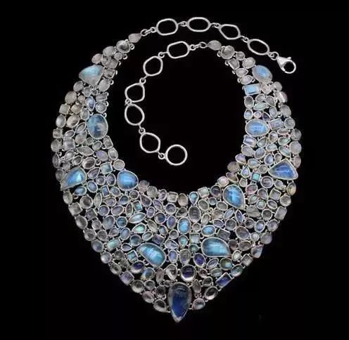 月光石如何选择更保值？  第18张