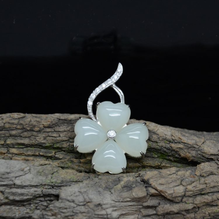 缅甸翡翠玉图片锆石戒指价格为什么那么便宜  第3张