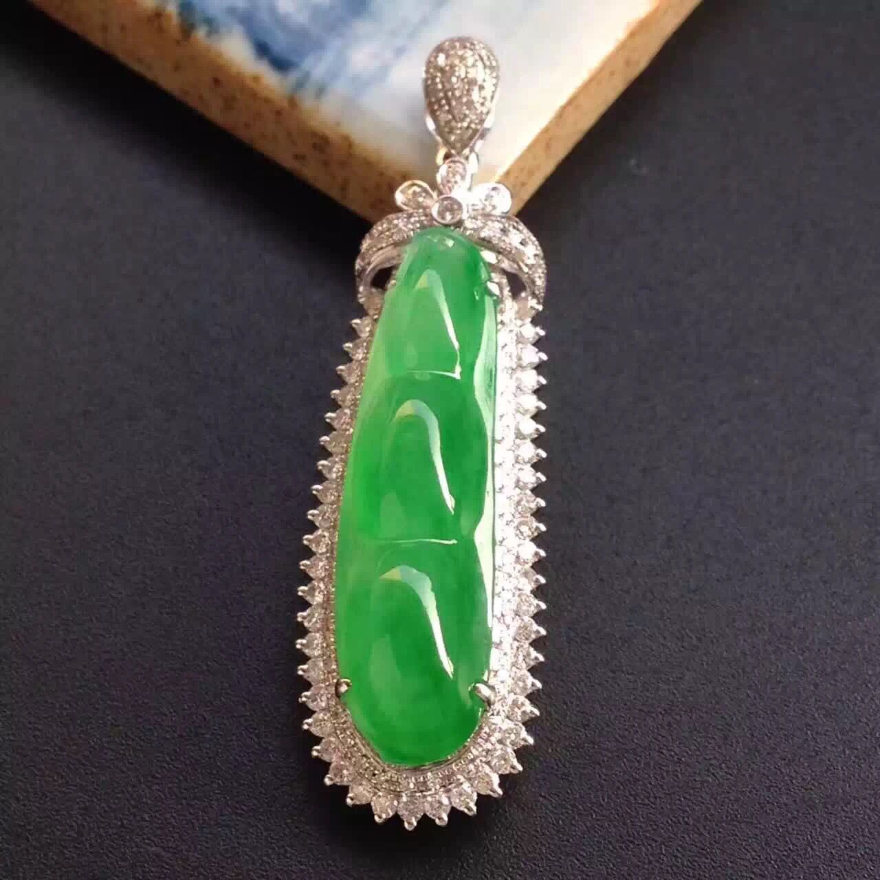 玻璃种翡翠报价帝王绿翡翠为什么价格高？  第3张