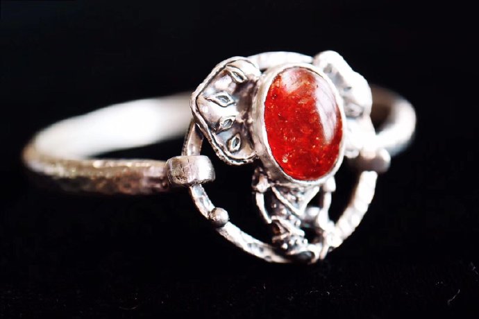 太阳石值钱吗？太阳石佩戴有什么讲究？  第1张