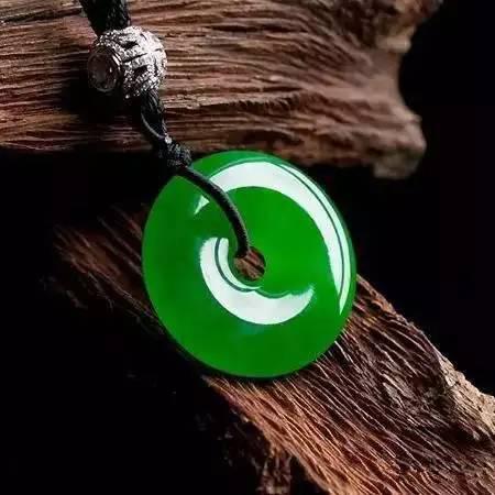 冰黄翡翠貔貅2019玉石翡翠市场持续上涨 第4张