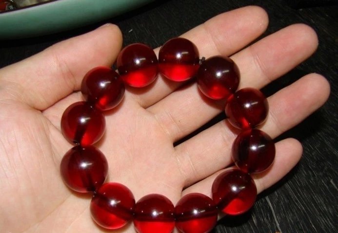 看天然琥珀价格走势，收藏价值如何？  第28张