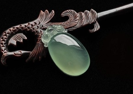 盘点翡翠行业的，中五位翡翠价值  第3张