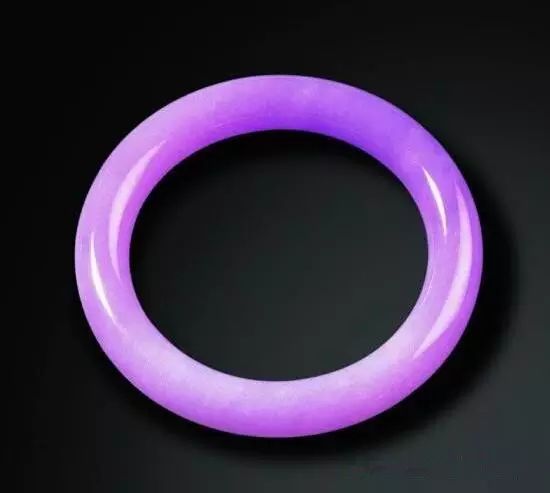 都说翡翠升值空间大，为啥你买的翡翠手镯一直在掉价！  第5张