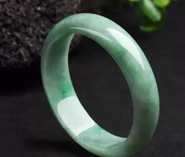 上好翡翠鉴定市场上几百块能买到A货翡翠吗？  第6张