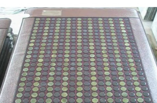 翡翠手镯宽厚图片什么是玉石床垫 玉石床垫价格  第2张