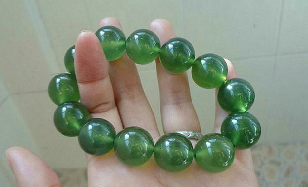 泰山玉历史尤悠久价格攀升  第2张