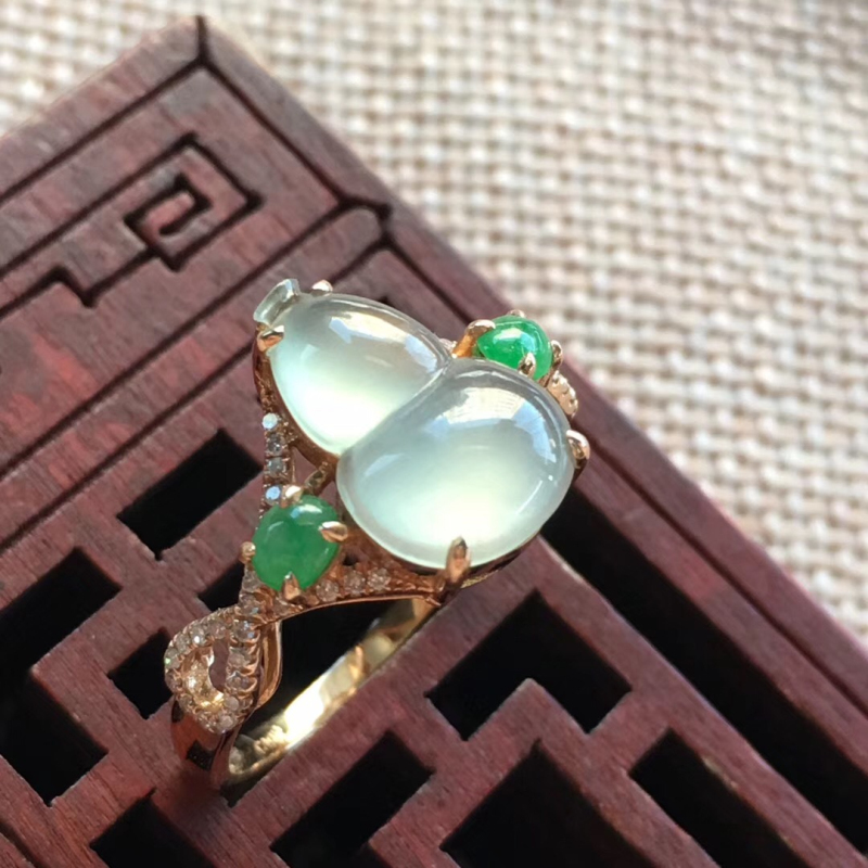 翡翠原石谈光戒指虽小，价位也不低  第3张