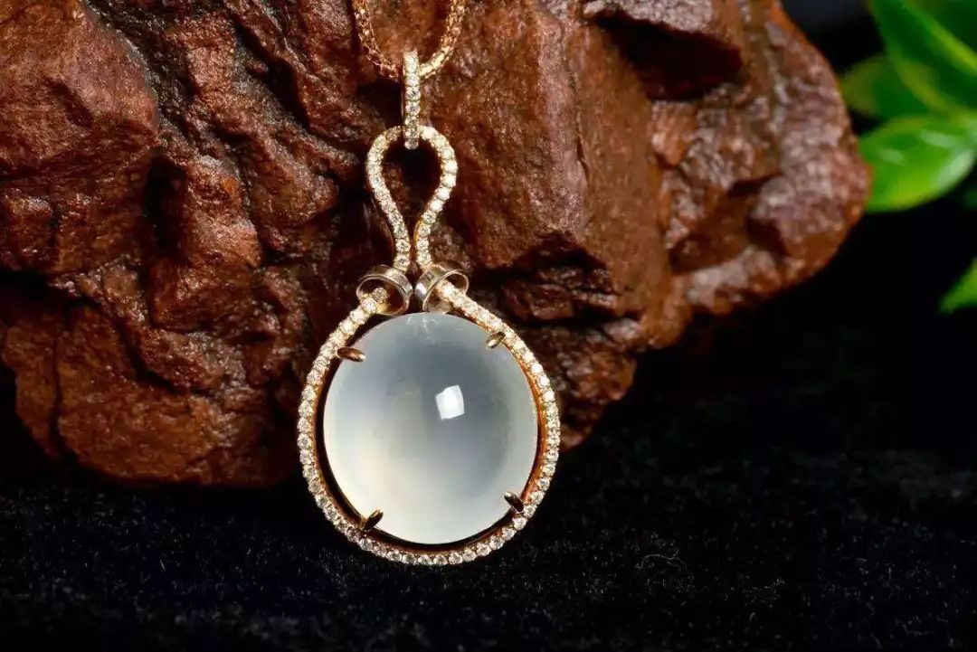 2019年翡翠市场会怎样? 第1张