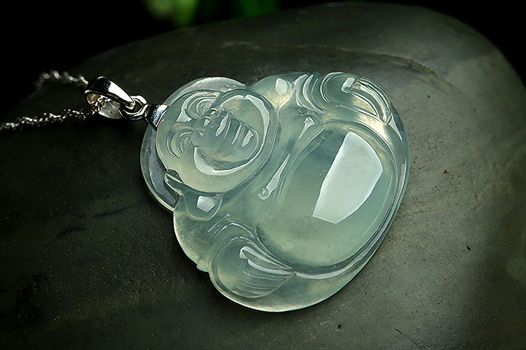 翡翠价格的行情，翠辉揭露街头翡翠水分有多少？  第1张