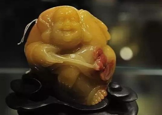 求鉴定翡翠同样是新疆金丝玉，有的几百万，有的几百块，为啥？  第2张