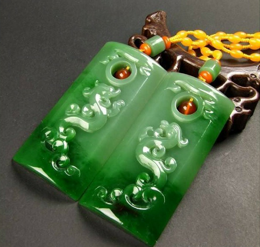 跌宕起伏的玉石市场，只有碧玉才是“稳稳的幸福”  第2张