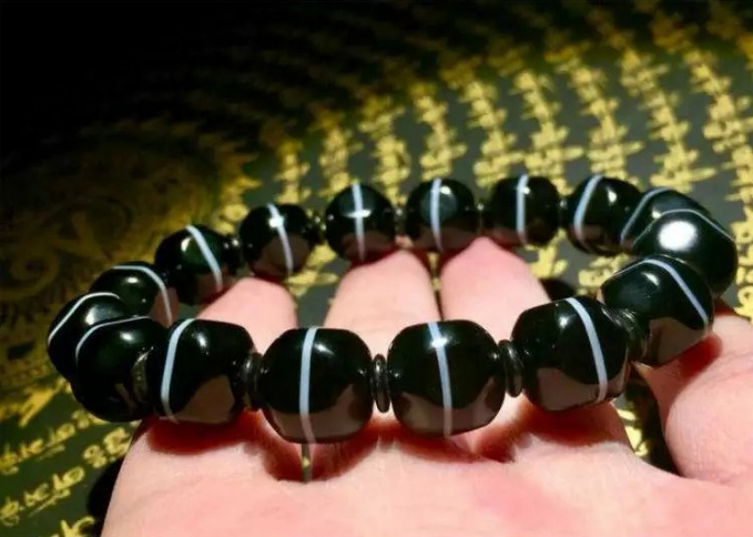 玛瑙并不廉价这些玛瑙身价很高  第4张