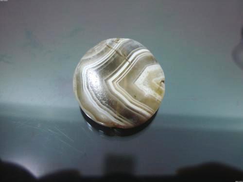 缠丝玛瑙摆件介绍及其价值  第3张