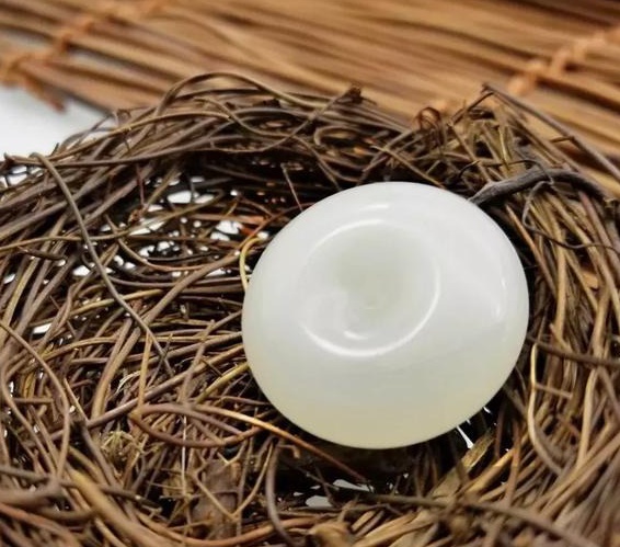 和田白玉太贵玩不起？那了解一下青白玉啊！  第5张